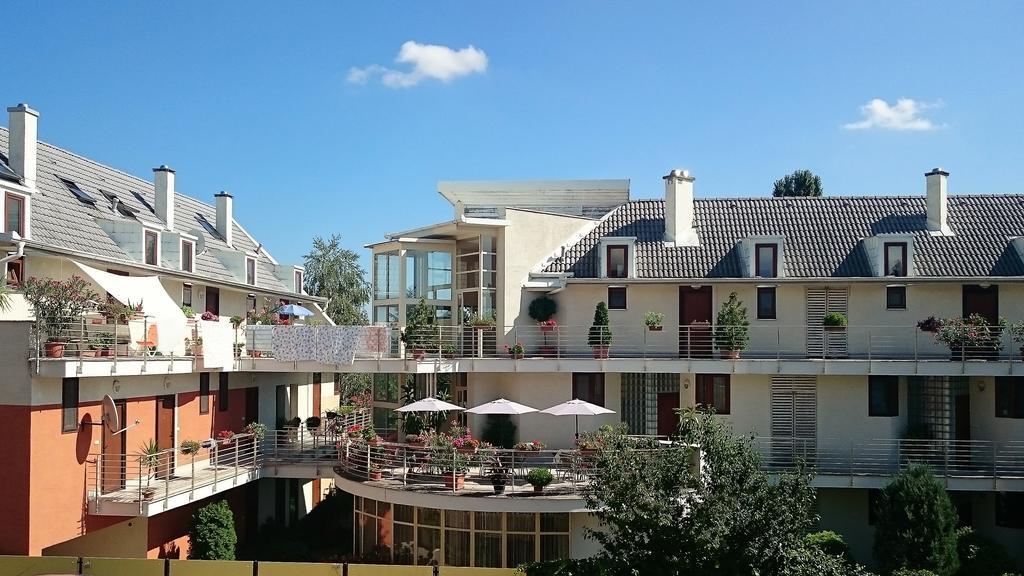 Feng Shui Wellness Apartmanhaz Héviz Zewnętrze zdjęcie