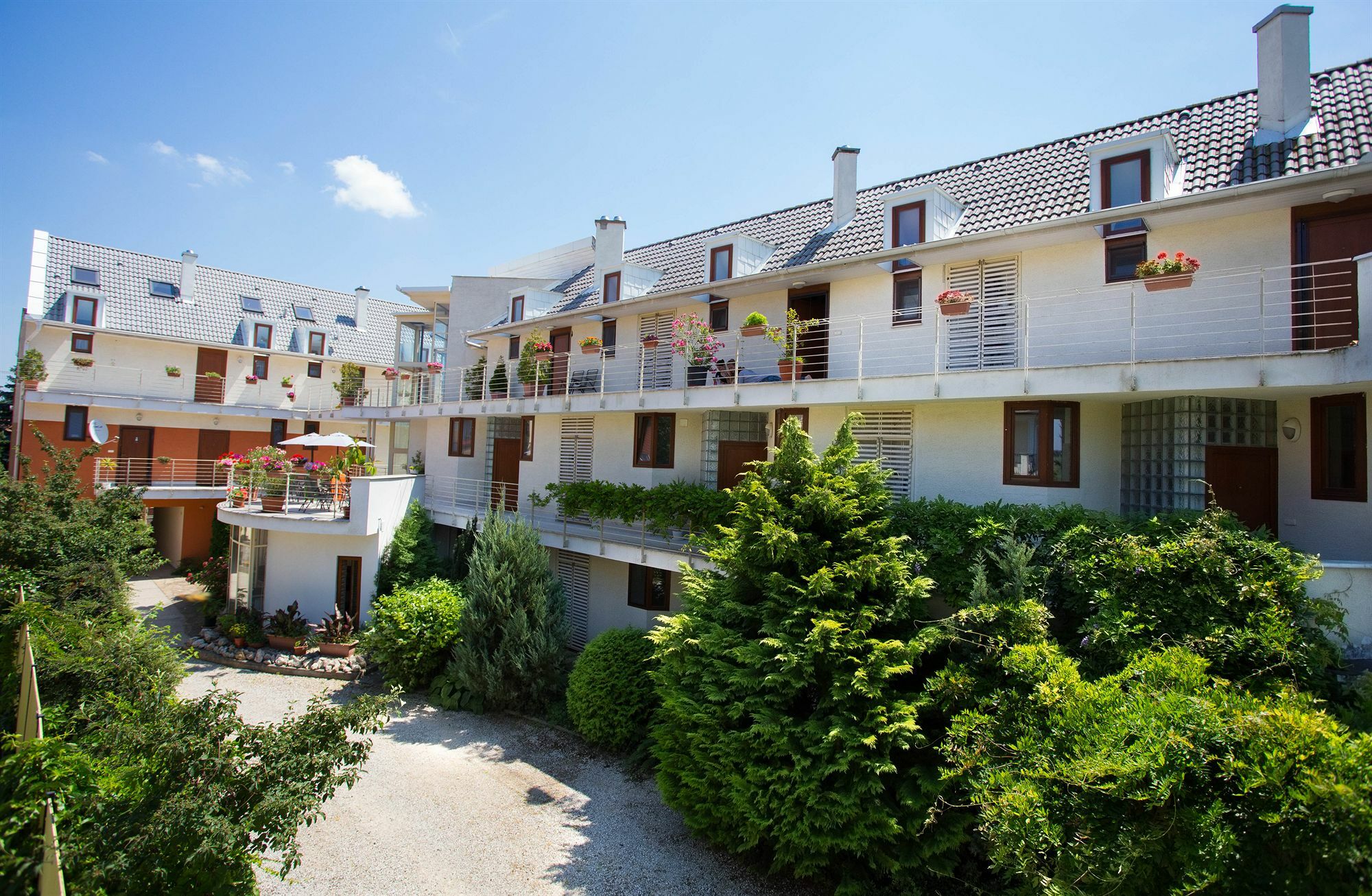 Feng Shui Wellness Apartmanhaz Héviz Zewnętrze zdjęcie
